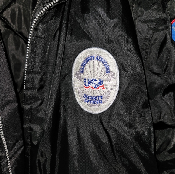 Quilted Jacket BROKEN ZIPPER - Picture 2 of 8